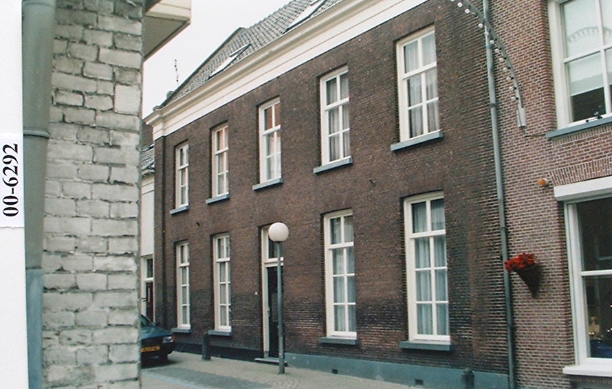 14.B.4 Paaltjes