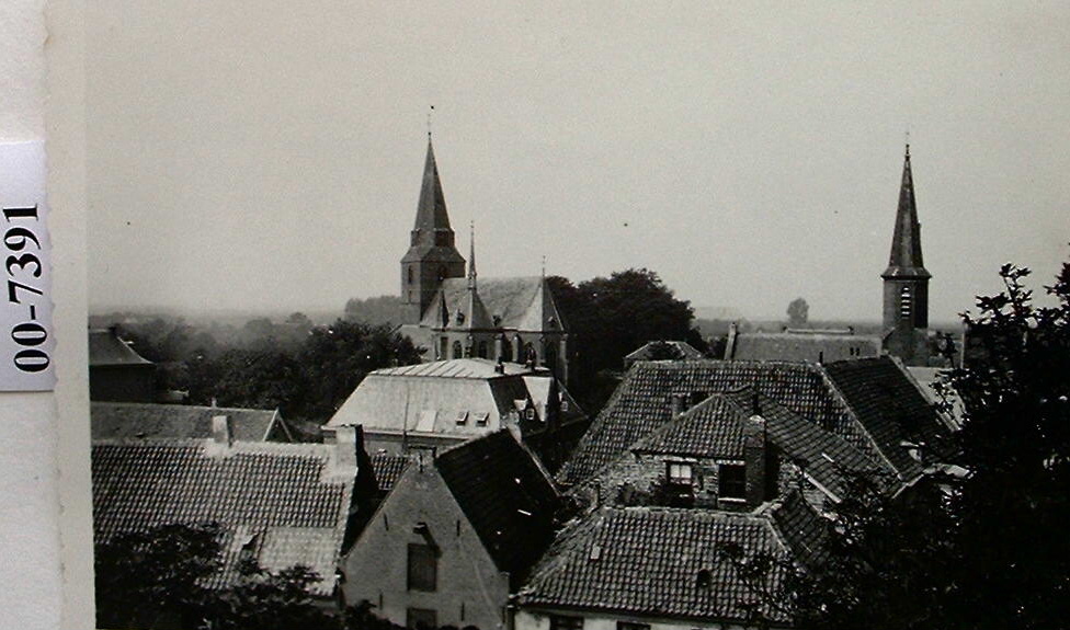 8.B2. Uitzicht op torens F07391