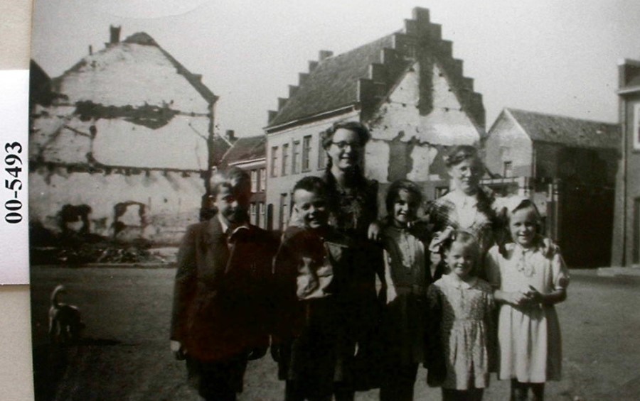 17.B.4 Oorlogsschade F05493