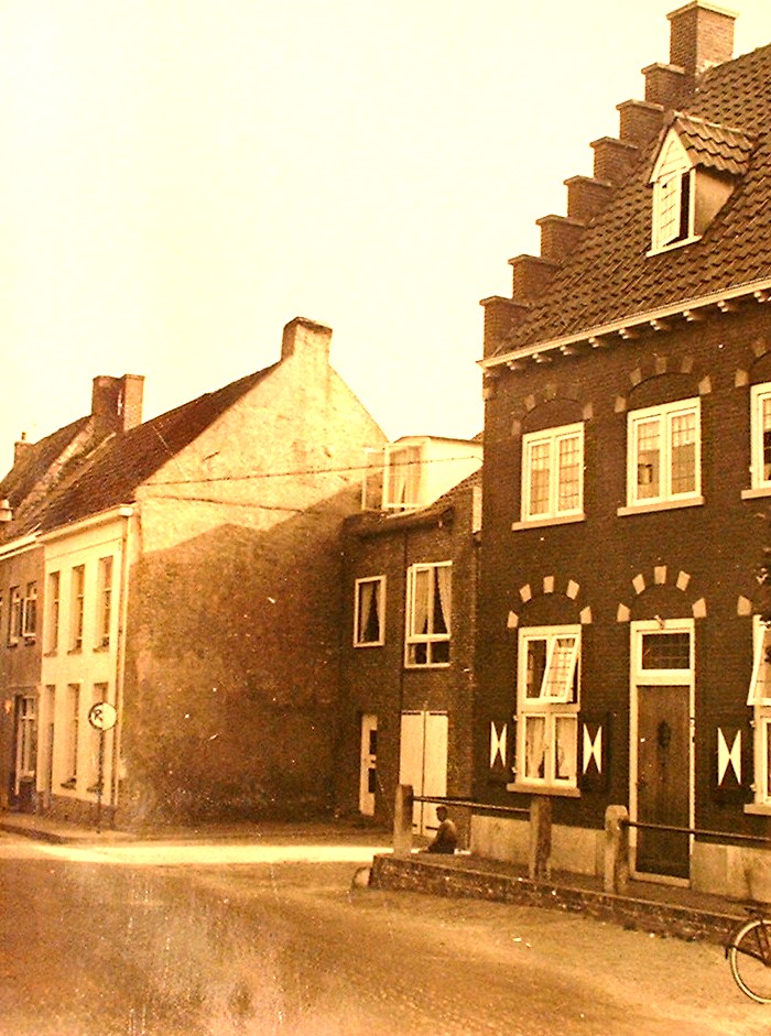 20.B.1 Stoepstenen nog niet K. F02720
