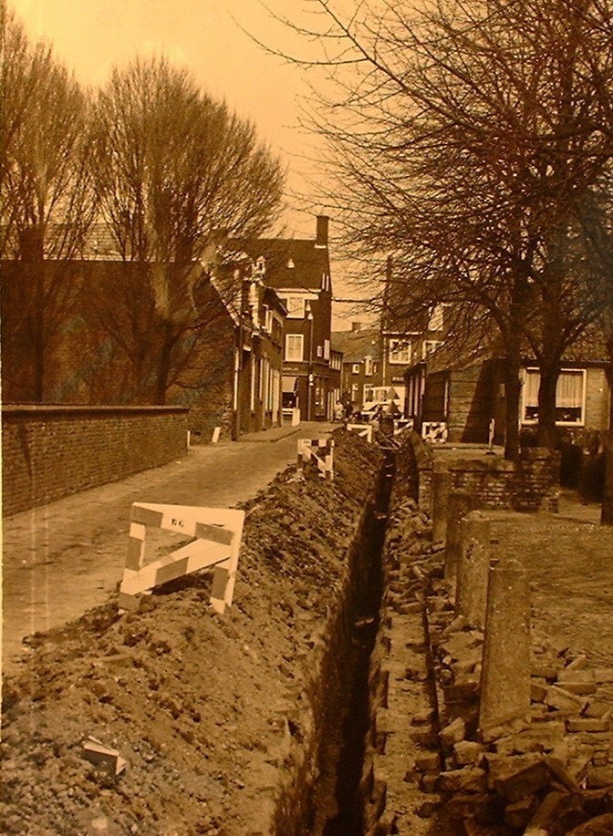 A5 F02840 1 jaar 1974 Kabels leggen K